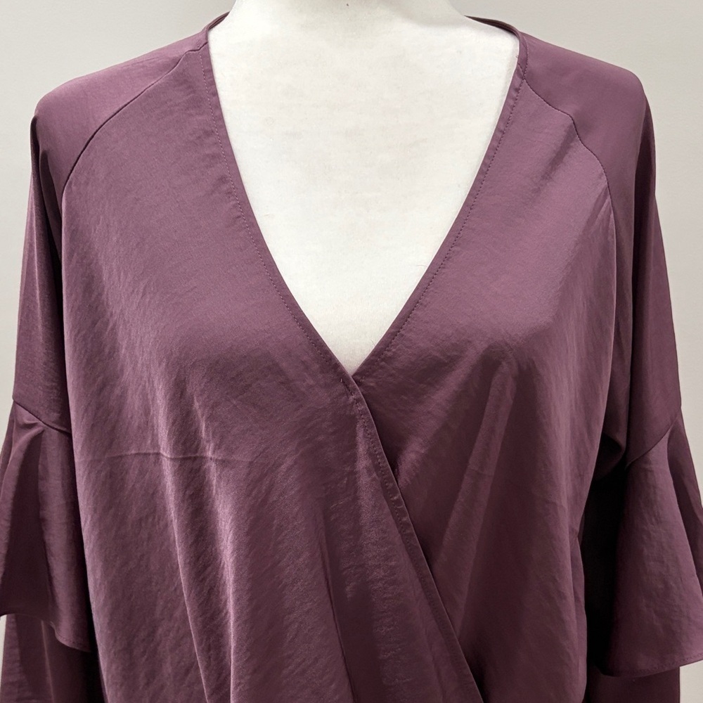 Express Dusty Purple Blouse 👛Host Pick👗 - Picture 2 of 5